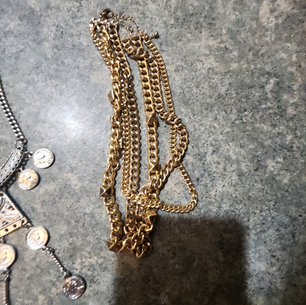 Necklaces - Picture 2 of 3